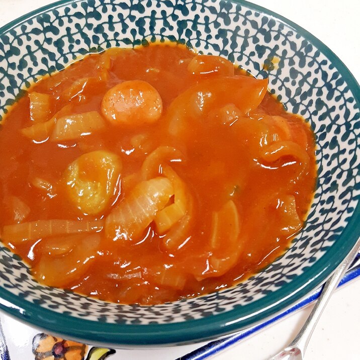 子供が喜ぶ!ソーセージとキュウリのトマトカレー♪